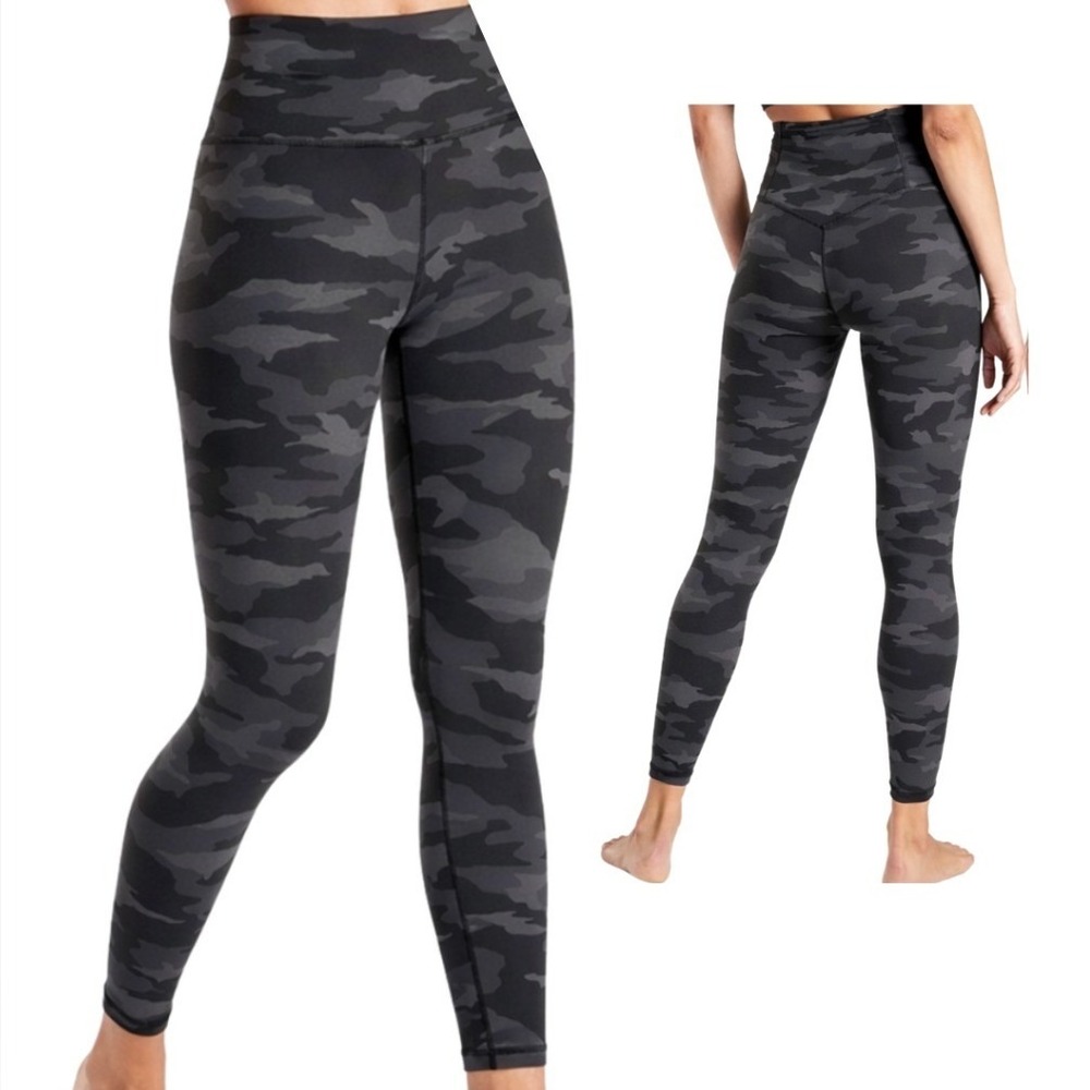 Athleta Elation Camo 7/8 Tight Black Grey Camouflage High Rise Leggings Small